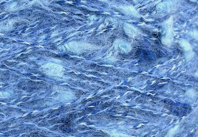 New Mill Fuego Nm 2500 – Fantasiegarn Bouclé mit Kaschmir, Wolle und Kid Mohair col. Blau